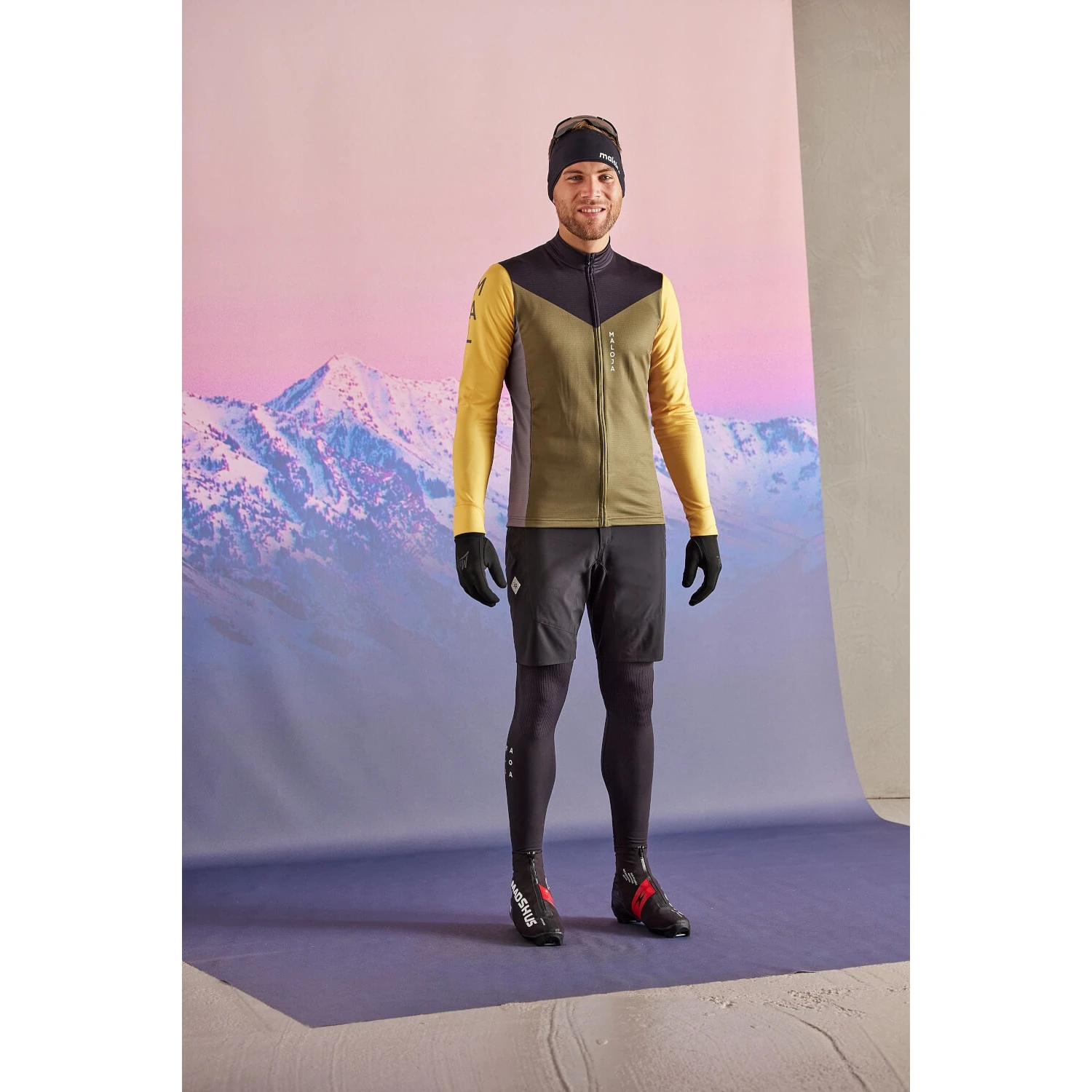 Maloja RunggM. Adventure Softshell Shorts - Midnight 8581 10 Maloja RunggM. Adventure Softshell Shorts - Midnight 8581 - Image 10