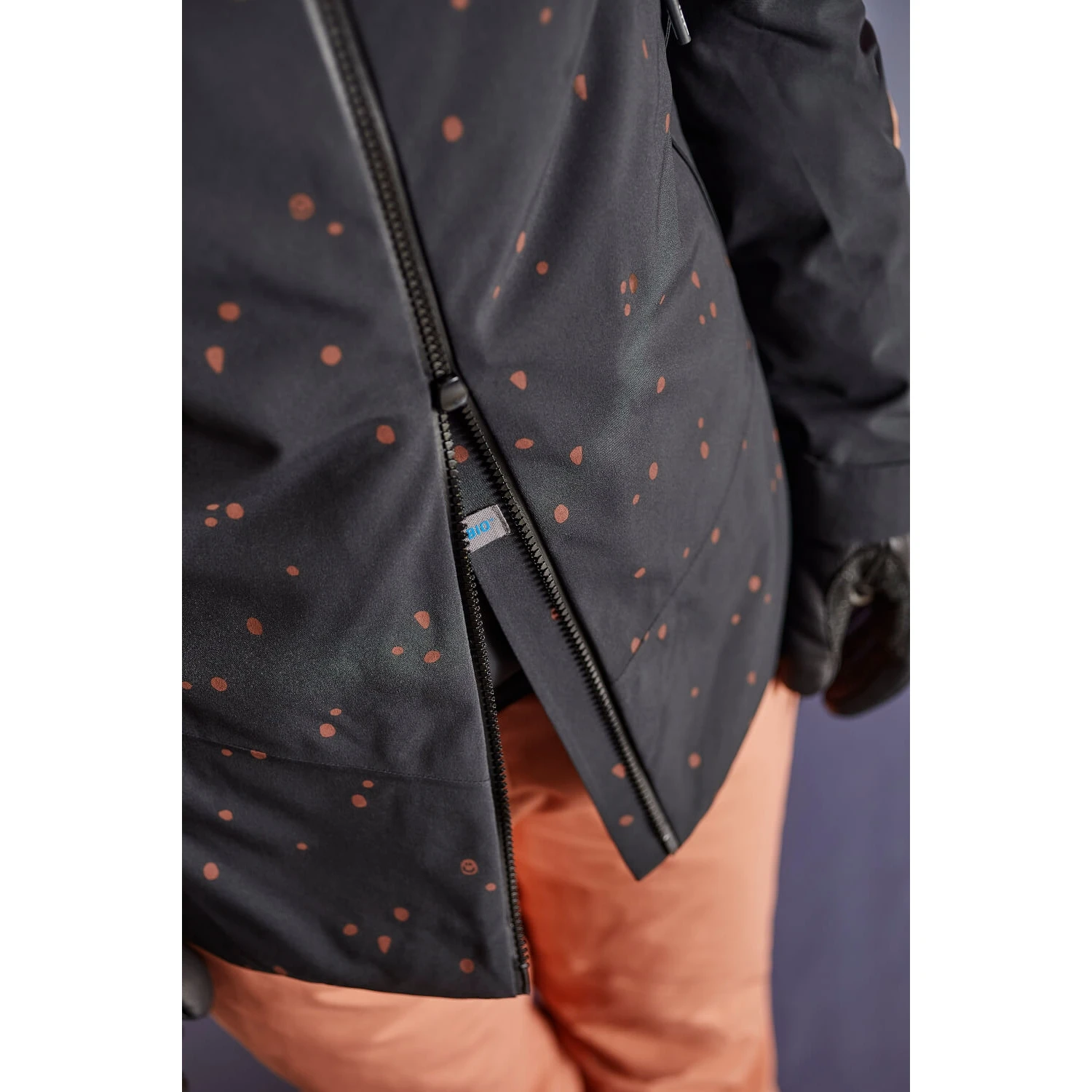 Maloja BuchfinkM. Women's Alpine Insulated Jacket - Midnight 8581 7 Maloja BuchfinkM. Women's Alpine Insulated Jacket - Midnight 8581 - Image 7