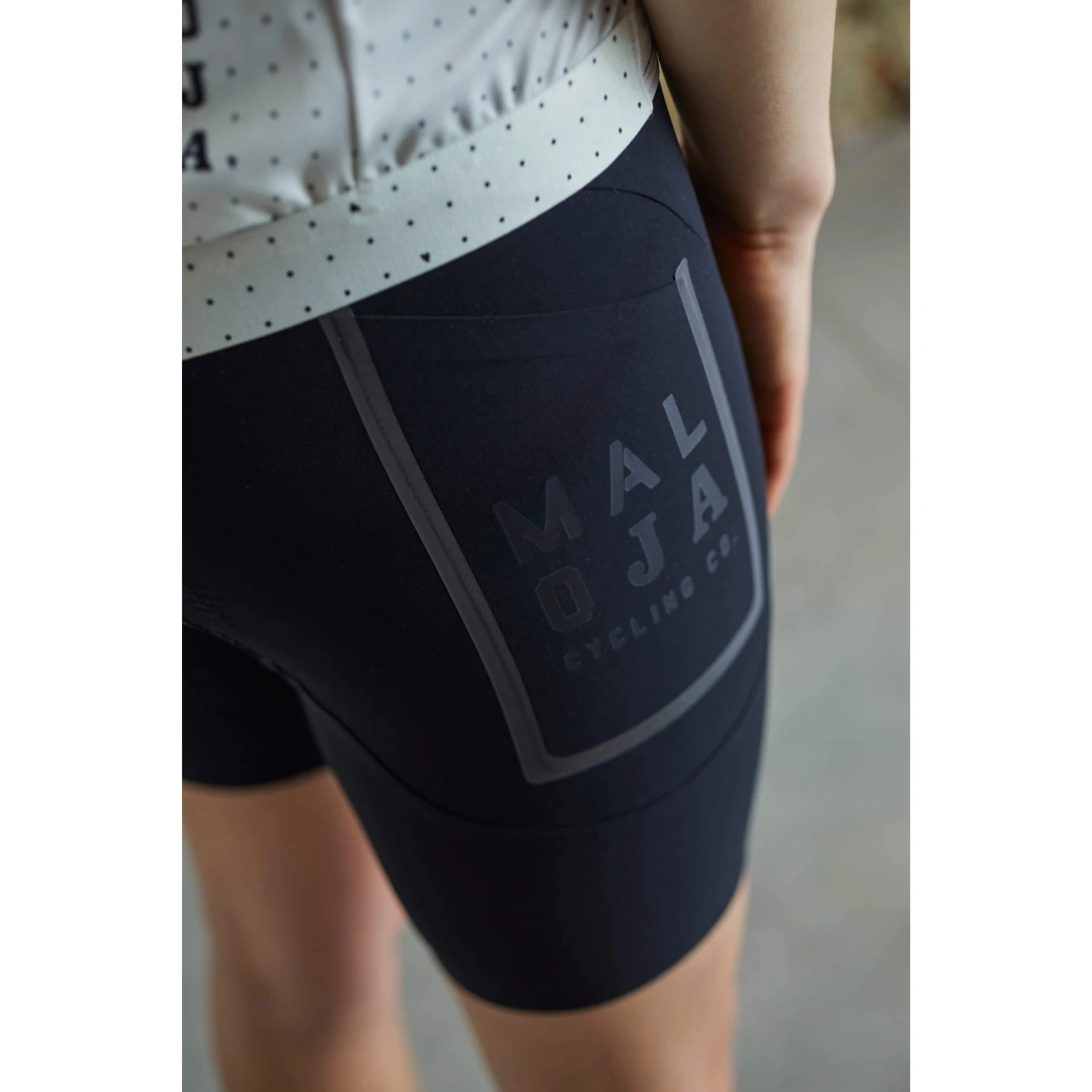 Maloja KirscheM. Women's Cycle 1/2 Tights - Moonless 0817 5 Maloja KirscheM. Women's Cycle 1/2 Tights - Moonless 0817 - Image 5