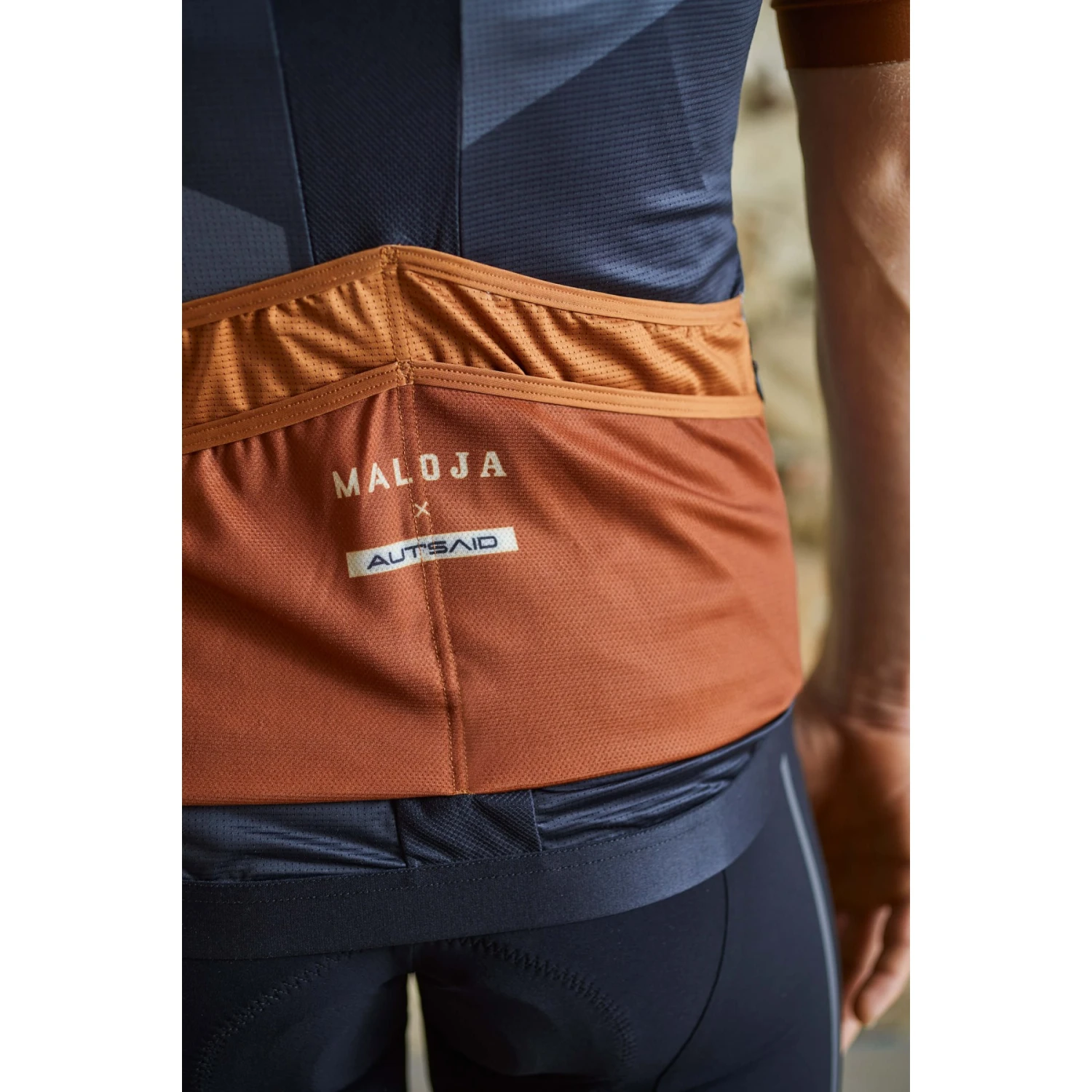 Maloja PaulM. 1/2 Gravel Race Jersey - Fir 8673 6 Maloja PaulM. 1/2 Gravel Race Jersey - Fir 8673 - Image 6