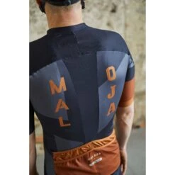 Maloja PaulM. 1/2 Gravel Race Jersey - Fir 8673 13 Maloja PaulM. 1/2 Gravel Race Jersey - Fir 8673 -Ride Style Shop maloja paulm 1416966
