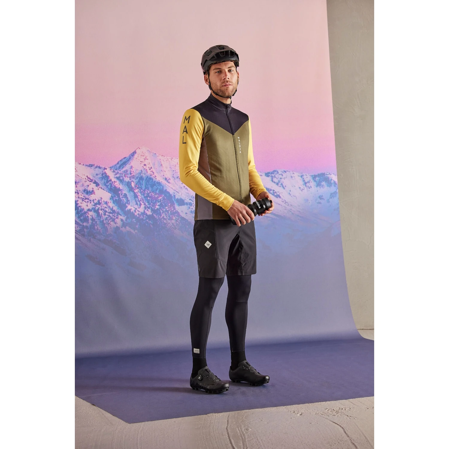 Maloja RunggM. Adventure Softshell Shorts - Midnight 8581 7 Maloja RunggM. Adventure Softshell Shorts - Midnight 8581 - Image 7