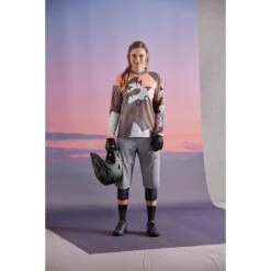 Maloja WaldkieferM. Women's Enduro Shorts - Moss 0560 7 Maloja WaldkieferM. Women's Enduro Shorts - Moss 0560 -Ride Style Shop maloja waldkieferm 1171009 1